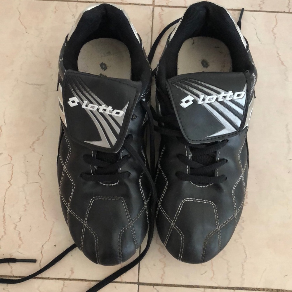 Women’s Soccer Cleats